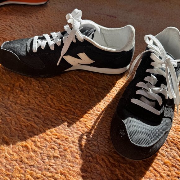 New Balance Classic Sneakers, Men's Size 10, Black & White, ML501KW - Picture 11 of 11